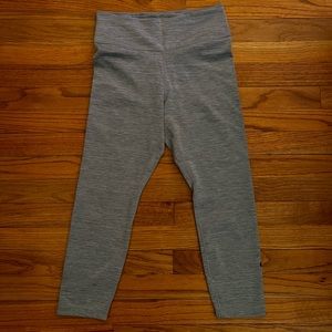 Light grey Nike capri leggings - size M